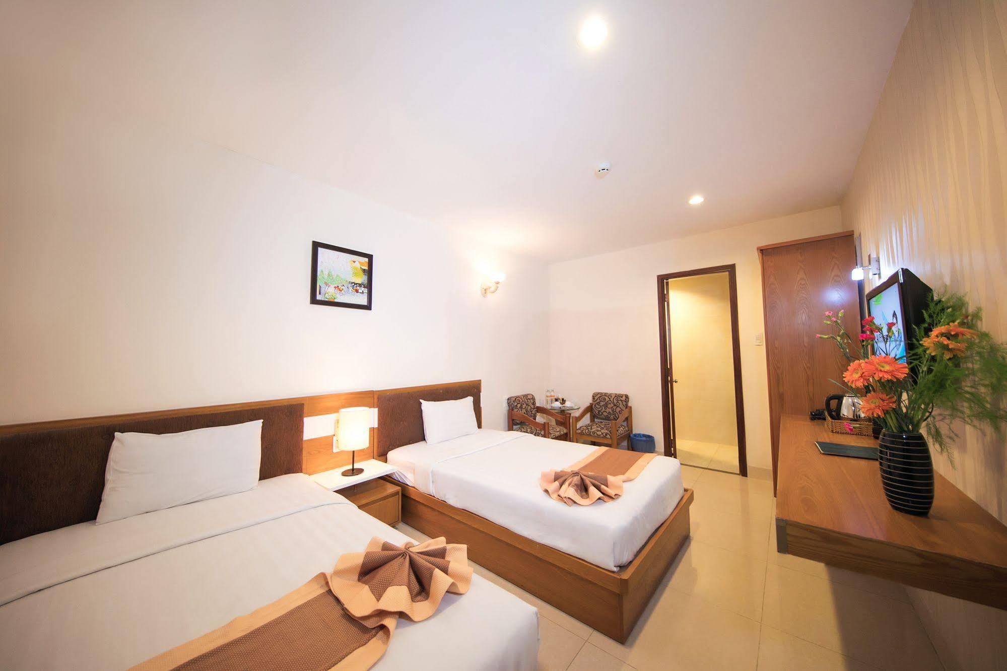 Valentine Hotel Saigon - Bui Vien Street Ho Chi Minh City Exterior photo