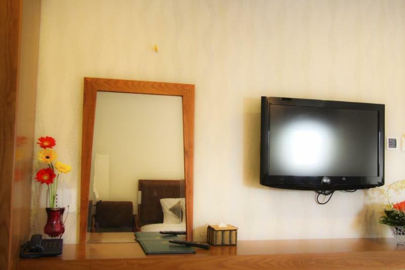 Valentine Hotel Saigon - Bui Vien Street Ho Chi Minh City Exterior photo